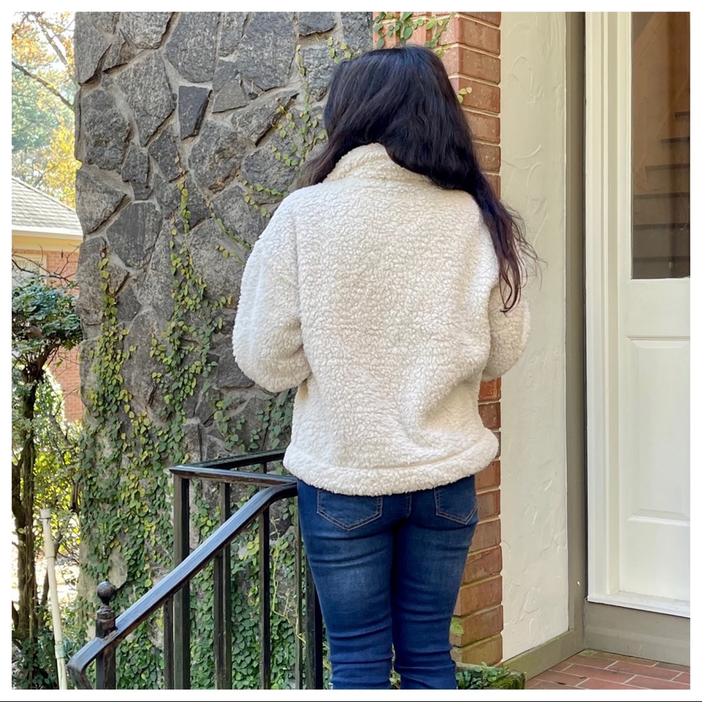 Soft Sherpa zipper front jacket with pockets - Picture 4 of 5